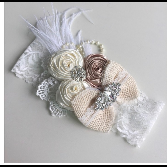 White Lace Baby Girl Headband - Picture 2 of 7